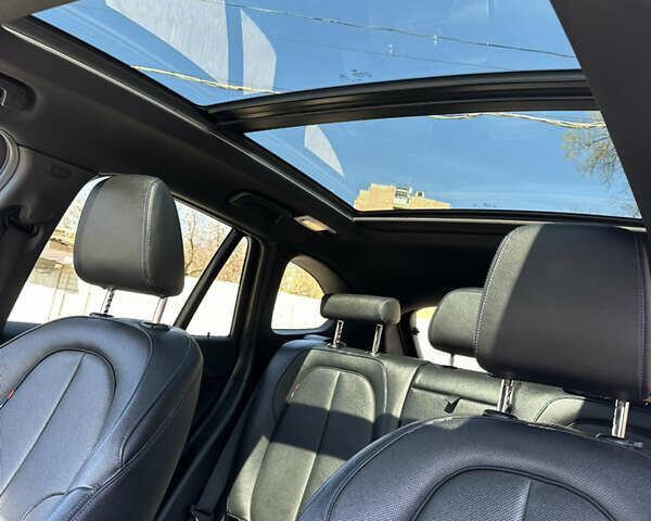 Синій БМВ Х1, об'ємом двигуна 2 л та пробігом 162 тис. км за 19900 $, фото 8 на Automoto.ua