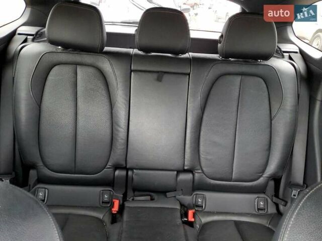 Синий БМВ Х1, объемом двигателя 2 л и пробегом 142 тыс. км за 3400 $, фото 9 на Automoto.ua