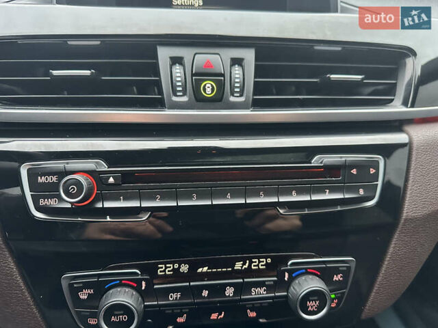 Синій БМВ Х1, об'ємом двигуна 2 л та пробігом 166 тис. км за 16700 $, фото 28 на Automoto.ua