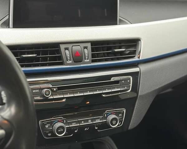 Синий БМВ Х1, объемом двигателя 2 л и пробегом 110 тыс. км за 17900 $, фото 37 на Automoto.ua