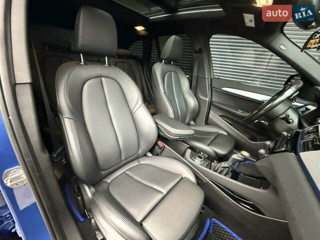 Синий БМВ Х1, объемом двигателя 2 л и пробегом 79 тыс. км за 25000 $, фото 27 на Automoto.ua
