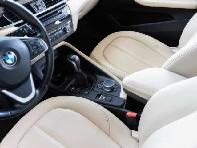 Синій БМВ Х1, об'ємом двигуна 2 л та пробігом 32 тис. км за 15100 $, фото 10 на Automoto.ua