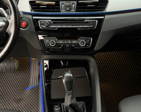 Синий БМВ Х1, объемом двигателя 2 л и пробегом 79 тыс. км за 25000 $, фото 17 на Automoto.ua