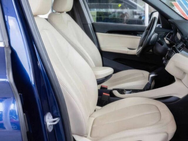 Синій БМВ Х1, об'ємом двигуна 2 л та пробігом 32 тис. км за 15100 $, фото 7 на Automoto.ua