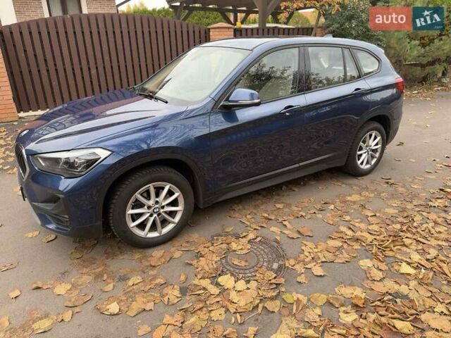 Синий БМВ Х1, объемом двигателя 1.5 л и пробегом 52 тыс. км за 29900 $, фото 1 на Automoto.ua