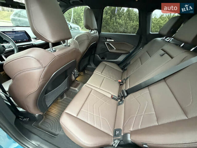 Синий БМВ Х1, объемом двигателя 2 л и пробегом 13 тыс. км за 40799 $, фото 27 на Automoto.ua