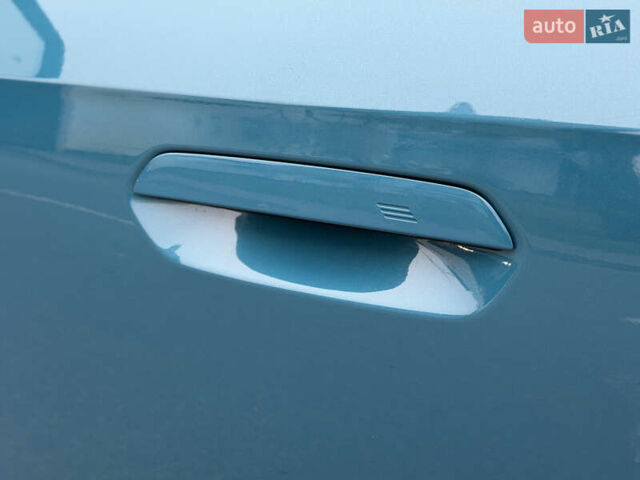 Синий БМВ Х1, объемом двигателя 2 л и пробегом 13 тыс. км за 40799 $, фото 9 на Automoto.ua