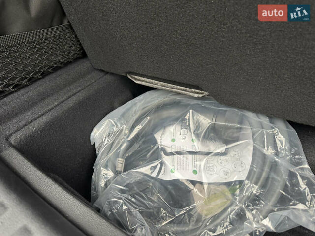 Зелений БМВ Х1, об'ємом двигуна 1.5 л та пробігом 13 тис. км за 55000 $, фото 17 на Automoto.ua