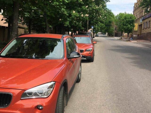 Оранжевый БМВ Х1, объемом двигателя 2 л и пробегом 236 тыс. км за 14000 $, фото 6 на Automoto.ua