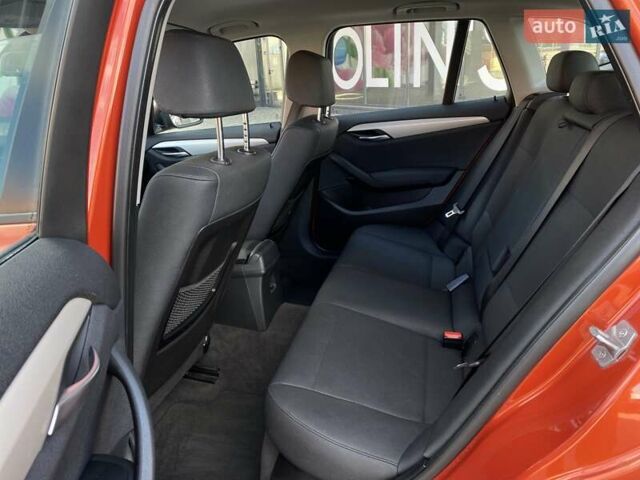 Помаранчевий БМВ Х1, об'ємом двигуна 2 л та пробігом 205 тис. км за 11350 $, фото 12 на Automoto.ua
