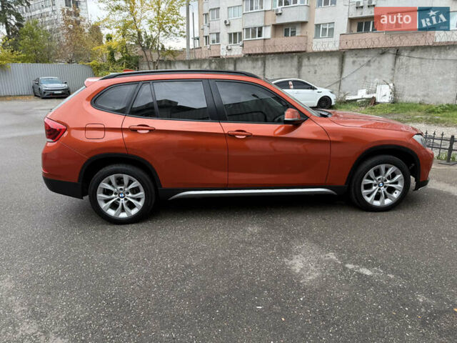Помаранчевий БМВ Х1, об'ємом двигуна 2 л та пробігом 163 тис. км за 10400 $, фото 5 на Automoto.ua