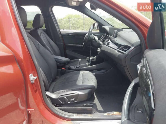 Помаранчевий БМВ Х1, об'ємом двигуна 2 л та пробігом 155 тис. км за 12000 $, фото 4 на Automoto.ua