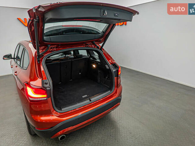 Оранжевый БМВ Х1, объемом двигателя 1.5 л и пробегом 70 тыс. км за 27324 $, фото 6 на Automoto.ua