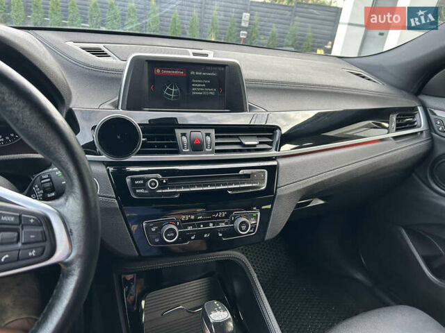 Белый БМВ X2, объемом двигателя 2 л и пробегом 119 тыс. км за 22500 $, фото 15 на Automoto.ua
