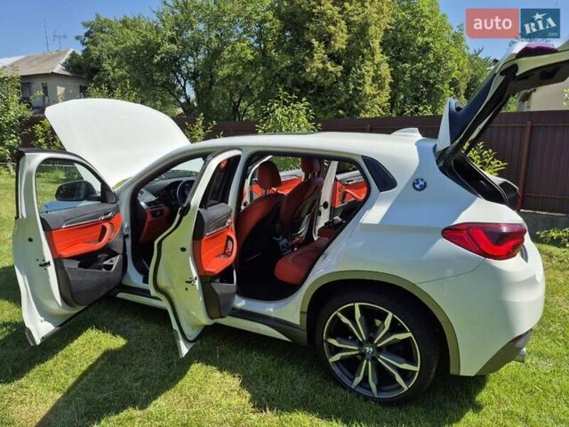 Белый БМВ X2, объемом двигателя 2 л и пробегом 186 тыс. км за 21900 $, фото 26 на Automoto.ua