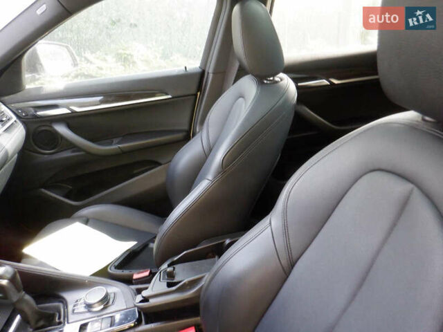 Білий БМВ X2, об'ємом двигуна 2 л та пробігом 165 тис. км за 14000 $, фото 11 на Automoto.ua