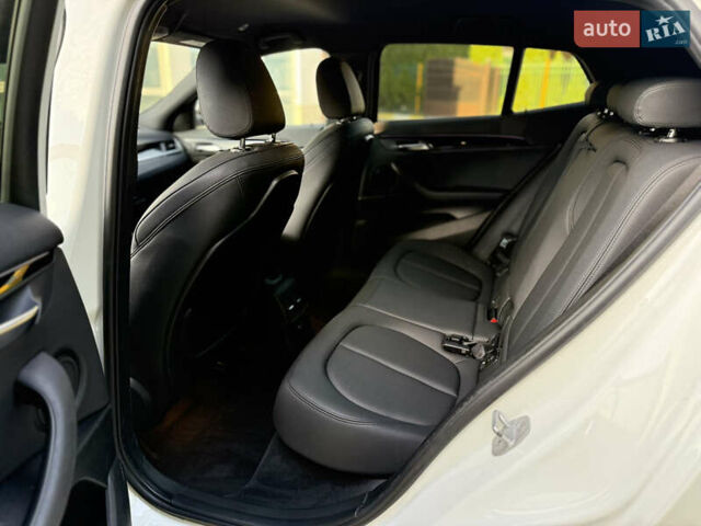 Білий БМВ X2, об'ємом двигуна 2 л та пробігом 102 тис. км за 19700 $, фото 15 на Automoto.ua