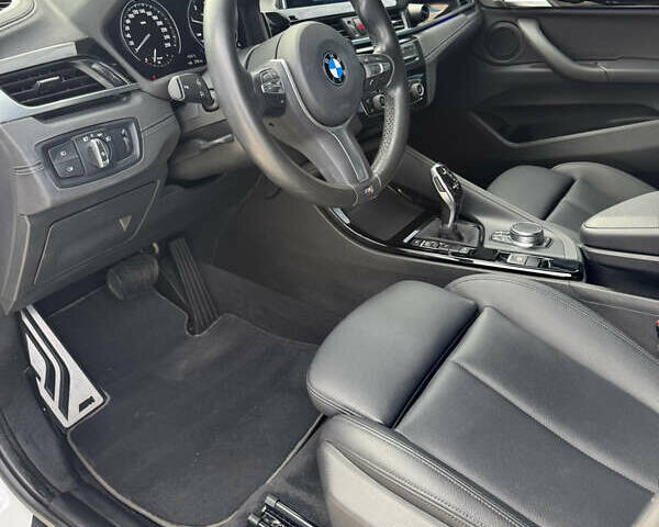Белый БМВ X2, объемом двигателя 2 л и пробегом 108 тыс. км за 26999 $, фото 21 на Automoto.ua