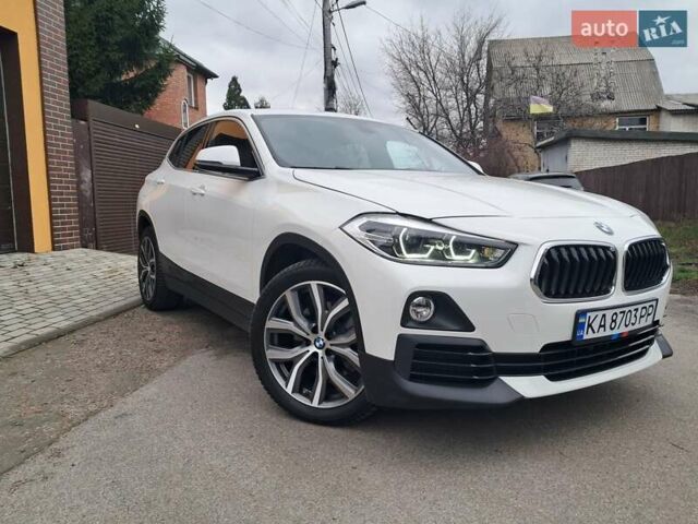 Белый БМВ X2, объемом двигателя 2 л и пробегом 96 тыс. км за 26500 $, фото 6 на Automoto.ua