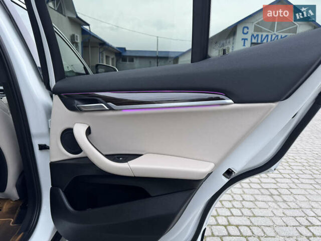 Белый БМВ X2, объемом двигателя 2 л и пробегом 144 тыс. км за 17950 $, фото 24 на Automoto.ua