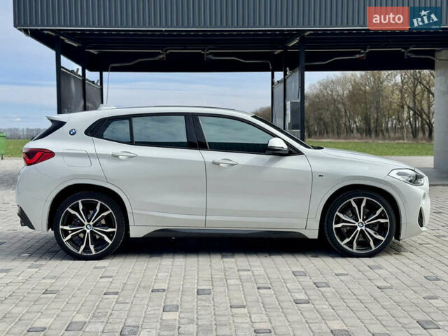 Белый БМВ X2, объемом двигателя 2 л и пробегом 108 тыс. км за 26999 $, фото 11 на Automoto.ua