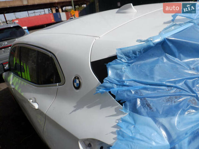 Білий БМВ X2, об'ємом двигуна 2 л та пробігом 165 тис. км за 14000 $, фото 6 на Automoto.ua