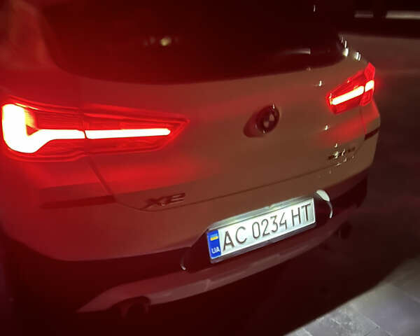 Белый БМВ X2, объемом двигателя 2 л и пробегом 119 тыс. км за 22500 $, фото 28 на Automoto.ua