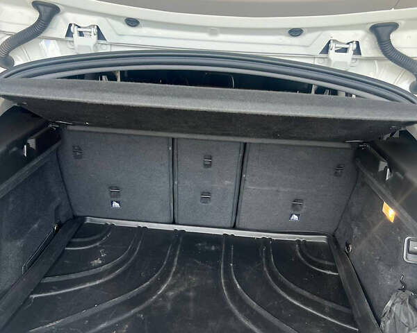 Білий БМВ X2, об'ємом двигуна 2 л та пробігом 53 тис. км за 24500 $, фото 9 на Automoto.ua