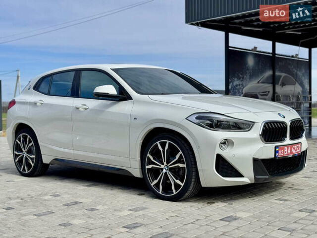 Белый БМВ X2, объемом двигателя 2 л и пробегом 108 тыс. км за 26999 $, фото 12 на Automoto.ua
