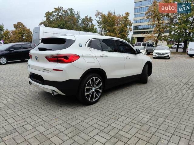 Белый БМВ X2, объемом двигателя 2 л и пробегом 50 тыс. км за 23400 $, фото 4 на Automoto.ua