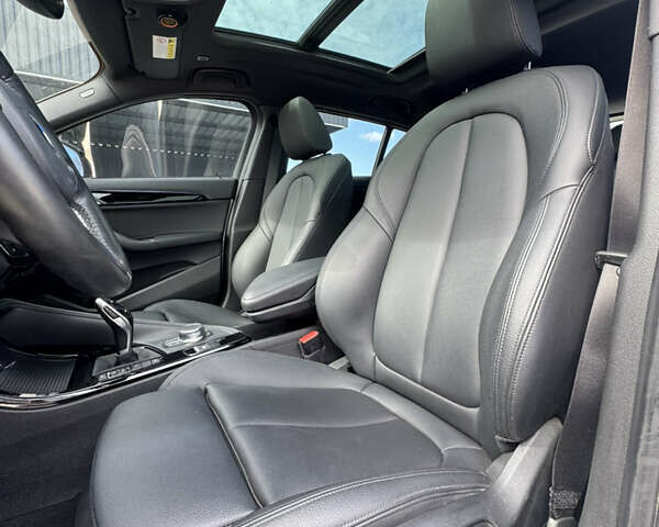 Белый БМВ X2, объемом двигателя 2 л и пробегом 108 тыс. км за 26999 $, фото 23 на Automoto.ua