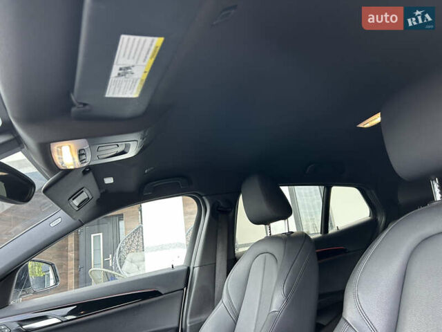 Белый БМВ X2, объемом двигателя 2 л и пробегом 119 тыс. км за 22500 $, фото 12 на Automoto.ua