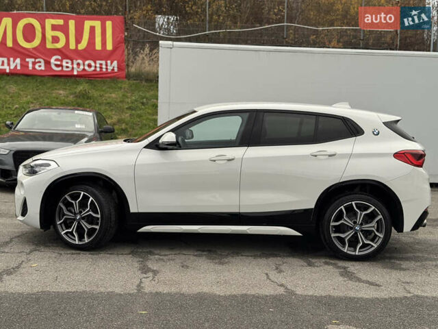 Белый БМВ X2, объемом двигателя 2 л и пробегом 122 тыс. км за 19980 $, фото 16 на Automoto.ua