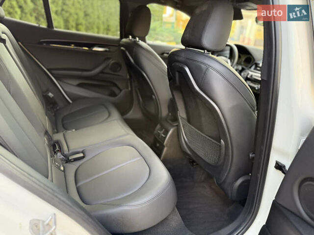 Білий БМВ X2, об'ємом двигуна 2 л та пробігом 102 тис. км за 19700 $, фото 16 на Automoto.ua
