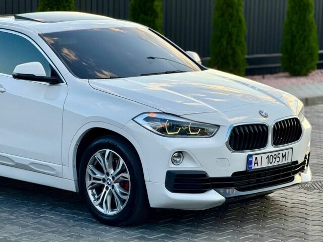 Белый БМВ X2, объемом двигателя 2 л и пробегом 159 тыс. км за 20900 $, фото 4 на Automoto.ua