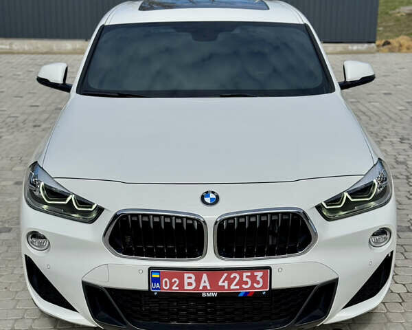 Белый БМВ X2, объемом двигателя 2 л и пробегом 108 тыс. км за 26999 $, фото 3 на Automoto.ua