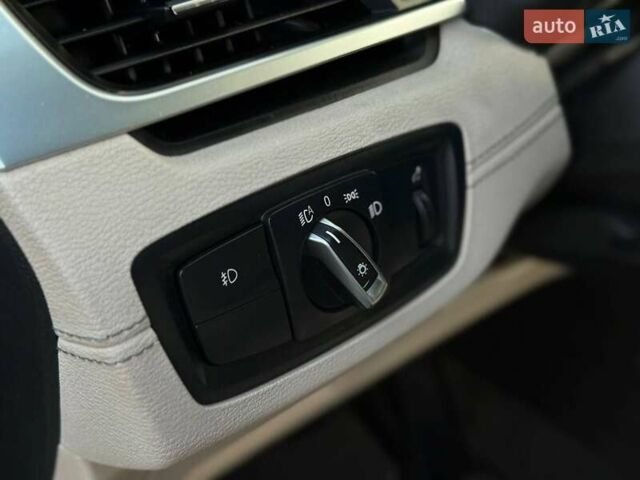Белый БМВ X2, объемом двигателя 2 л и пробегом 159 тыс. км за 20900 $, фото 1 на Automoto.ua