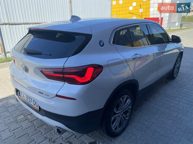Белый БМВ X2, объемом двигателя 2 л и пробегом 122 тыс. км за 19500 $, фото 3 на Automoto.ua