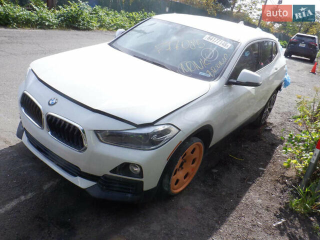 Білий БМВ X2, об'ємом двигуна 2 л та пробігом 165 тис. км за 14000 $, фото 7 на Automoto.ua