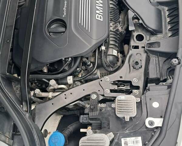 Белый БМВ X2, объемом двигателя 2 л и пробегом 96 тыс. км за 26500 $, фото 24 на Automoto.ua