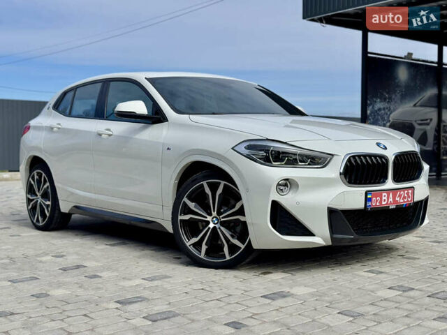 Белый БМВ X2, объемом двигателя 2 л и пробегом 108 тыс. км за 26999 $, фото 1 на Automoto.ua