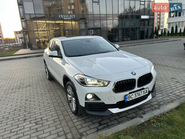 Белый БМВ X2, объемом двигателя 2 л и пробегом 128 тыс. км за 21700 $, фото 4 на Automoto.ua