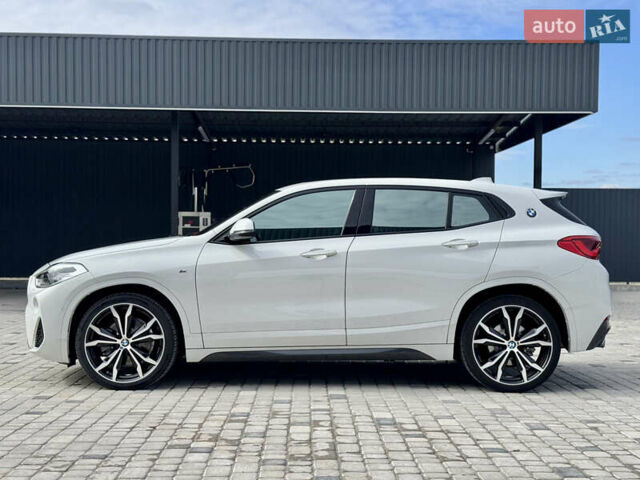 Белый БМВ X2, объемом двигателя 2 л и пробегом 108 тыс. км за 26999 $, фото 6 на Automoto.ua