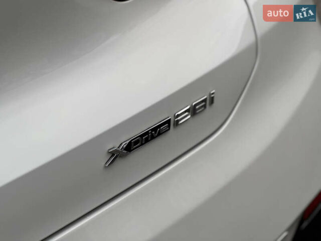 Белый БМВ X2, объемом двигателя 2 л и пробегом 122 тыс. км за 19980 $, фото 18 на Automoto.ua