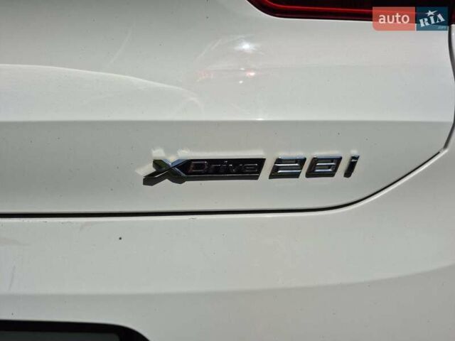 Белый БМВ X2, объемом двигателя 2 л и пробегом 186 тыс. км за 21900 $, фото 15 на Automoto.ua