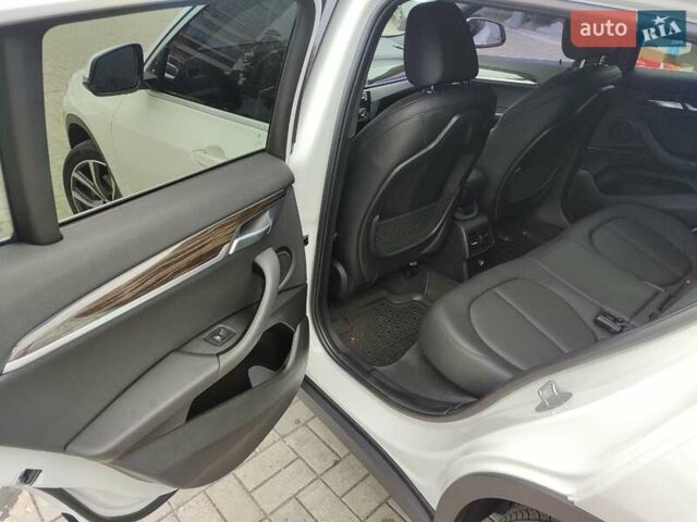 Белый БМВ X2, объемом двигателя 2 л и пробегом 50 тыс. км за 23400 $, фото 11 на Automoto.ua