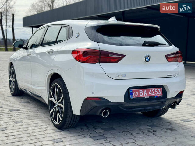 Белый БМВ X2, объемом двигателя 2 л и пробегом 108 тыс. км за 26999 $, фото 8 на Automoto.ua