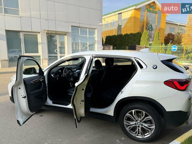 Білий БМВ X2, об'ємом двигуна 2 л та пробігом 102 тис. км за 19700 $, фото 13 на Automoto.ua