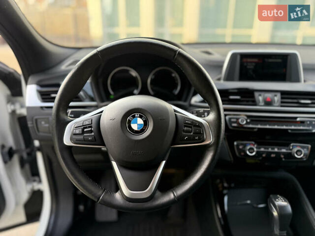 Білий БМВ X2, об'ємом двигуна 2 л та пробігом 102 тис. км за 19700 $, фото 20 на Automoto.ua
