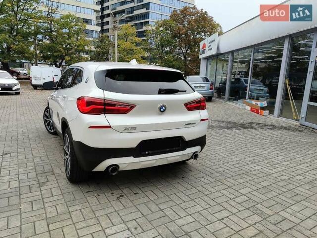 Белый БМВ X2, объемом двигателя 2 л и пробегом 50 тыс. км за 23400 $, фото 6 на Automoto.ua